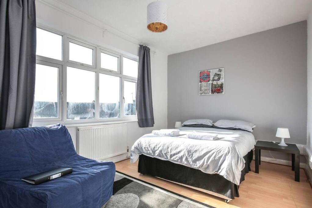 Large Modern Apartment With Garden Sleeps 10 Guests Londen Buitenkant foto